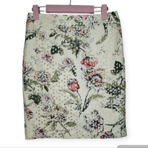 Ann Taylor Petite 0P  Eyelet Pencil Skirt Beige Floral Details Tulip Office